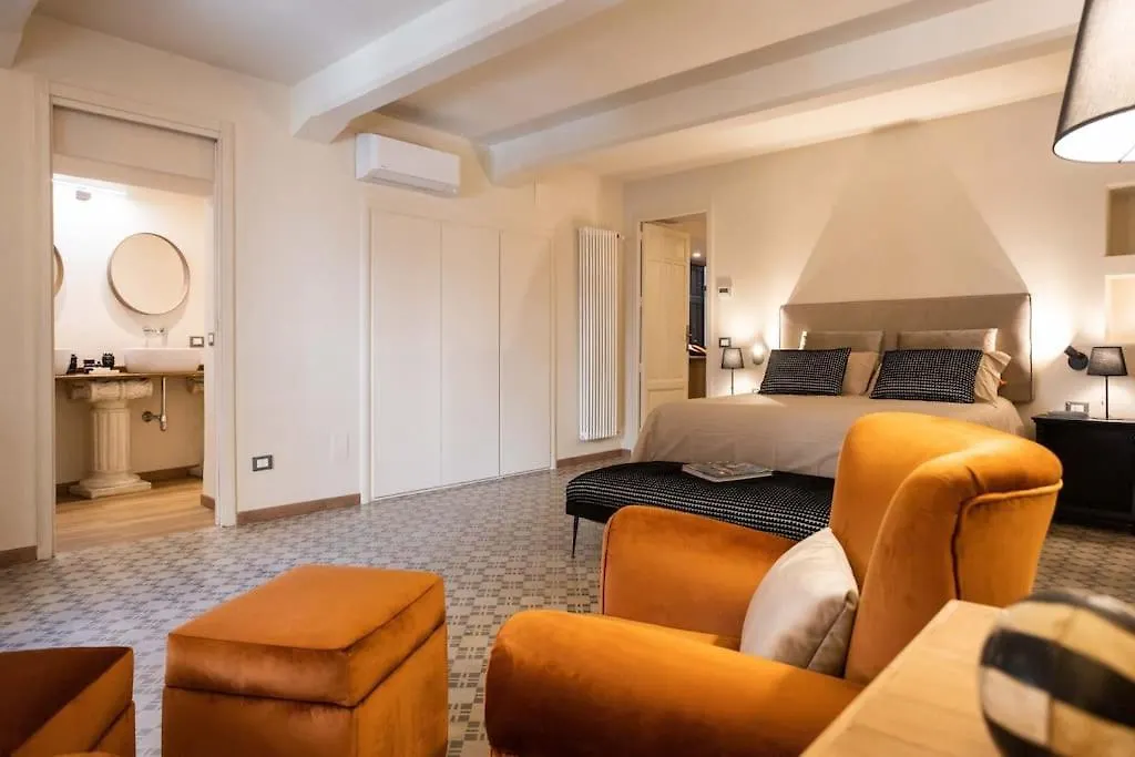 Palazzo Celestre Suite Palermo Apartment